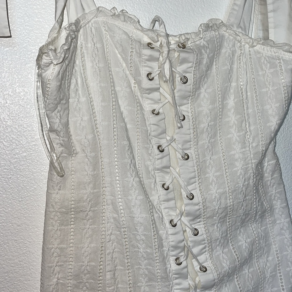 NEVER WORN WHITE RUFFLE BRUNCH DRESS - Picture 2 of 5